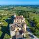 chateau-duras-vue-drone-2020-entree-72dpi.jpg