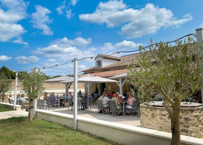 parc-saint-vincent-terrasse-resto-jourreduit.jpg
