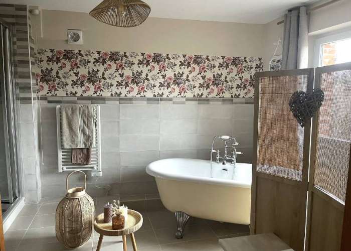 chambre-perle-de-rosee-salle-d-eau.jpeg