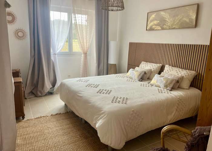 chambre-perle-de-roseereduite.jpeg