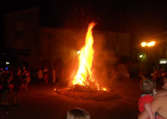 image de Feu de St Jean à St Sernin